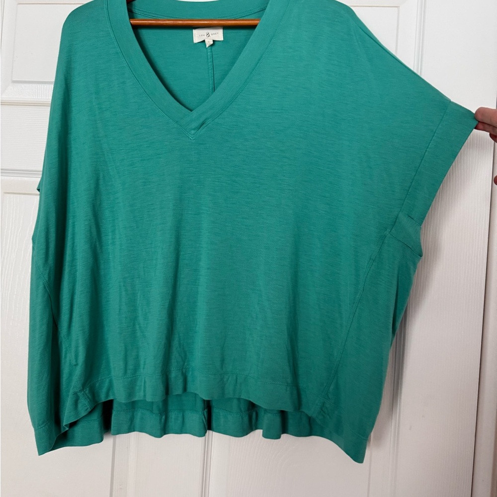 Lou & Grey Teal V-Neck Short Sleeve Top